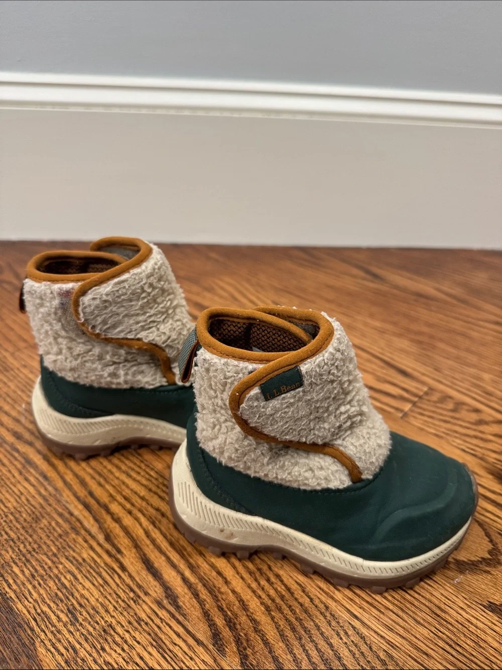 L.L. Bean Kids Sherpa-Trim Winter SNOW Boots in Green and Cream with Brown Trim